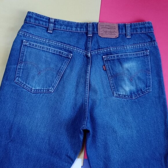 Vintage Levi's Dark Red Tab straight cut Denim Jeans